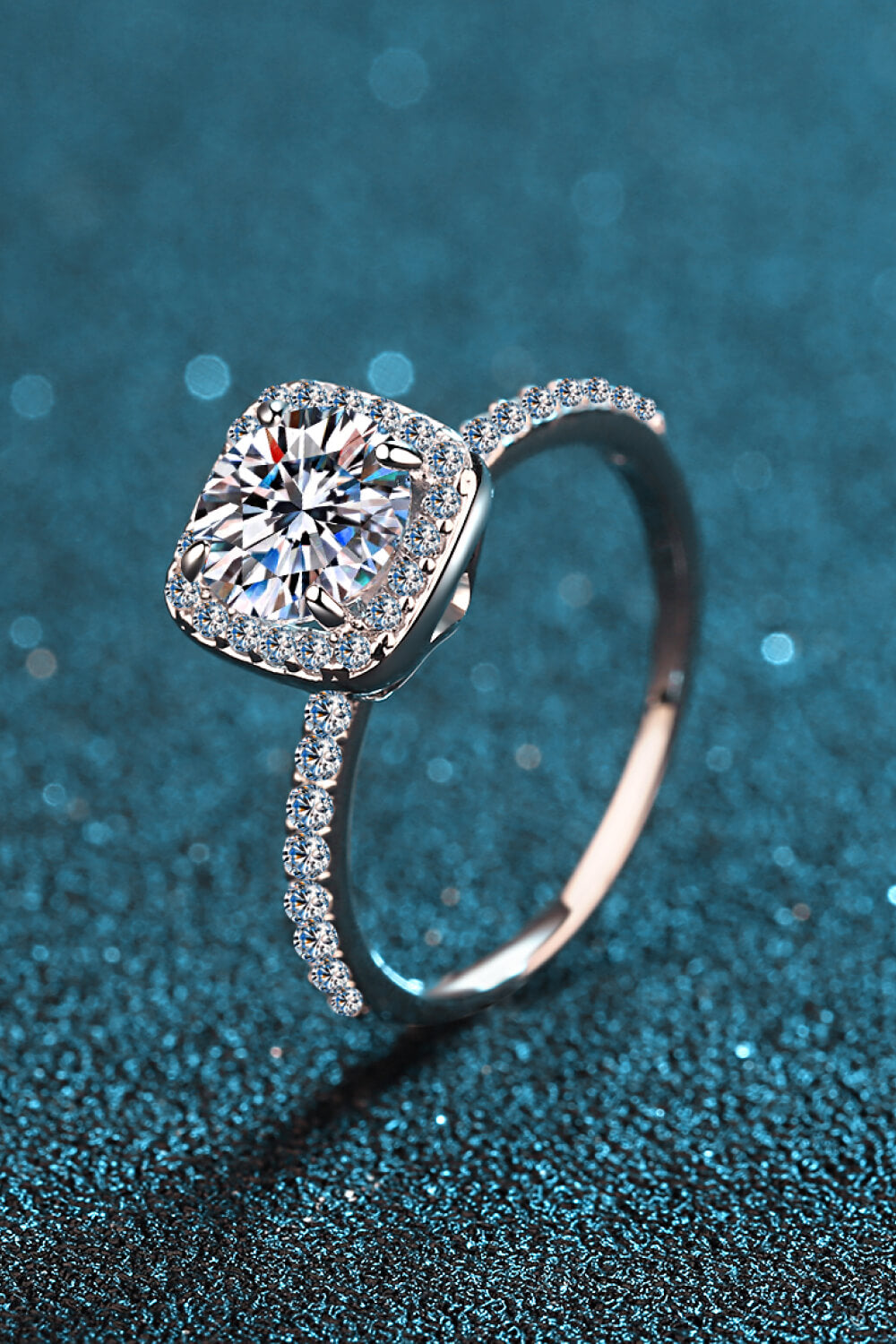 The Ava Ring