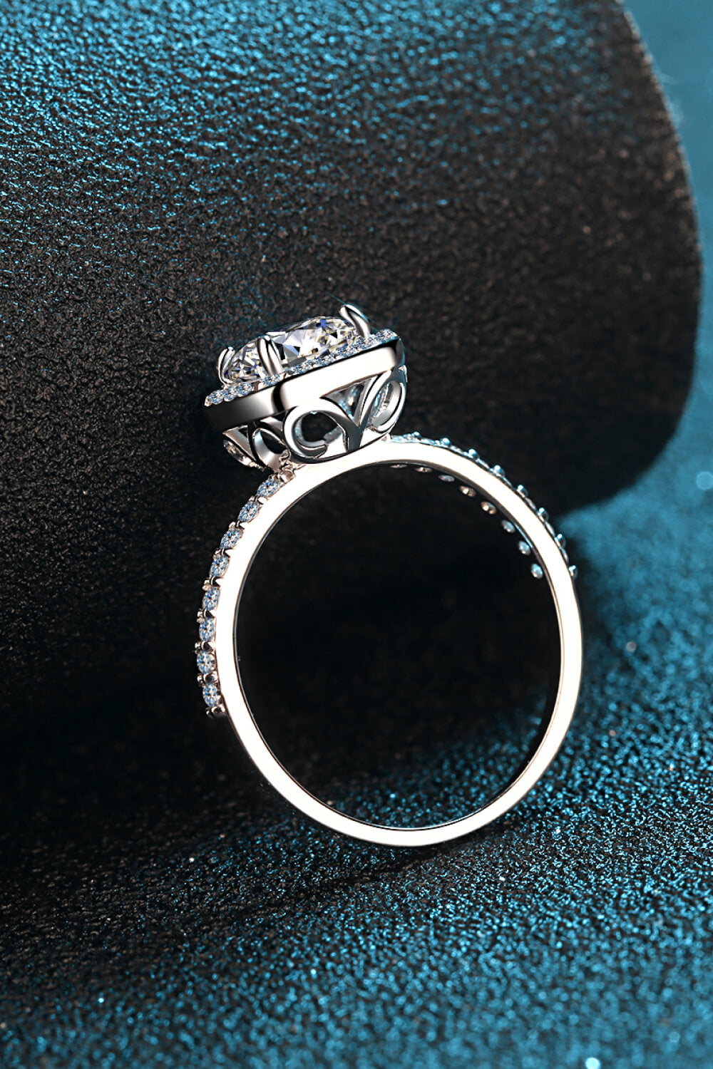 The Ava Ring